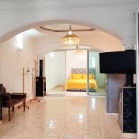 Villa Jasmine: bir Agadir, Charaf oteli