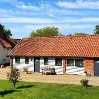Packway Barn, hotel in Halesworth