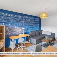 Urban Living Redefined: Apartment in Oerlikon, hotel v okrožju Schwamendingen, Zürich