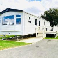 Stunning Caravan With Large Decking Area And Its Very Own Hot Tub, Ref 95025sw