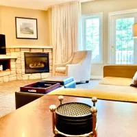 Hillside Haven: Carriage Club Resort Retreat, hotel en Edgar