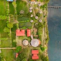 BOLAVEN GARDEN Bungalow and tent - Tad Lo, hotel v destinaci Ban Kiangtat