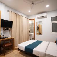 Hotel Lyf Corporate Suites Meera Bagh, hotel in Pashim Vihar, New Delhi