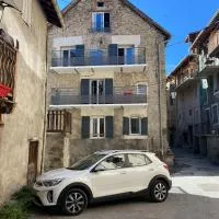 Maison de village de 1802, fraîchement rénovée à Beauvezer 04370, ξενοδοχείο σε Beauvezer