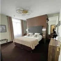 Logis Hôtel & Restaurant - Le Mouton Blanc, отель в городе Камбре