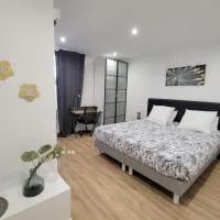 Appartement COSY proche de Paris, khách sạn ở Chambourcy