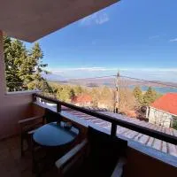 Σκίουρος, Hotel in Neráïda