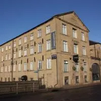 Cambridge Hotel Waterfront, hotel a Brighouse