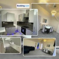 Luxury Furnished Pent House 8 By AK Luxury Apartment Short Lets & Serviced Accommodation Wolverhampton With Garden