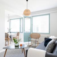 Family home in Kallio beside metro w/ free parking โรงแรมที่Sörnäinenในเฮลซิงกิ