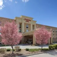 Hampton Inn by Hilton Garden City Long Island, hotell i Garden City