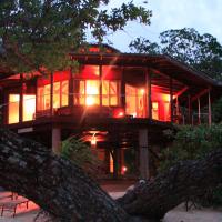 Exclusive Sunrise Resort, hotell sihtkohas Saraotou lennujaama Walaha Airport - WLH lähedal
