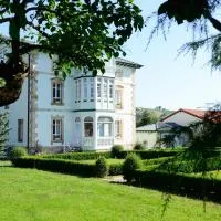 Hotel Rural El Solar del Mazo, מלון בRada