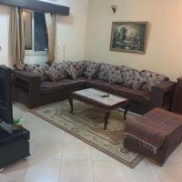 شقة عائلية راااقية ورائعة وسط الغردقة, hotel dicht bij: Internationale luchthaven Hurghada - HRG, Hurghada