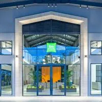 ibis Styles Sepang KLIA、セパンにあるクアラルンプール国際空港 - KULの周辺ホテル