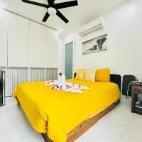 Ocean Pearl - Cozy Comfort Room with pool Nearby Sunset beach, מלון בLong Bay Hills