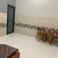 Nhà nghỉ Quốc Khánh, hotel v destinácii Dồng Xoài