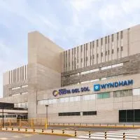Wyndham Costa del Sol Lima Airport、リマにあるホルヘ・チャベス国際空港 - LIMの周辺ホテル
