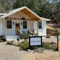 Soleil Luna 2 miles from Sequoia Park Entrance โรงแรมในทรีริเวอร์ส