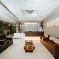 GC Hotel, מלון בזמבואנגה