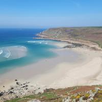 Beautiful coastal bungalow, Sennen, Porthcurno,sea