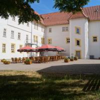 Schlosshotel am Hainich, hotel dicht bij: Luchthaven Eisenach-Kindel - EIB, Behringen