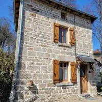 Maison dans un havre de paix, Hotel in Saint-Julien-le-Petit