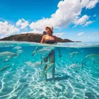Barefoot Kuata Island Resort, hotel em Kuata