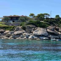 Beachfront Villa Paradise, hotel em Vourvourou