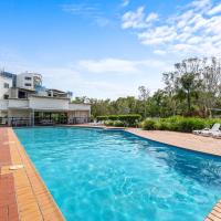 Stunning 3-Bed Retreat in Marcoola with Pool & Gym, hotel near Sunshine Coast Maroochydore Airport - MCY, Marcoola