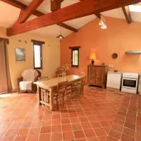 Maison nature 5 min Mirepoix، فندق في Roumengoux