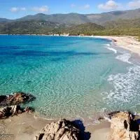 Le Francorsicat, hotel v destinaci Serra-di-Ferro
