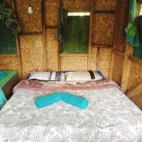 Tanna Eagle twin volcano view tree house, hotel poblíž Aniwa Airport - AWD, White Sands