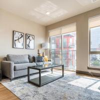 Landing Modern Apartment with Amazing Amenities (ID1959), hotel em Capitol Hill, Denver