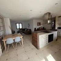 Maison avec grand jardin - Can Cando, hotel em Thuir