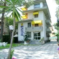 Hotel Giulio Cesare, מלון בצ'ינקואלה