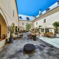 Opera apartments - Mestský palác, ξενοδοχείο σε Banská Štiavnica