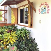 The Tiki Toucan Tropical Suite + Private Pool，普拉森西亞Placencia Airport - PLJ附近的飯店