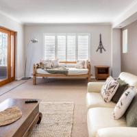 NEW! Modern, Cozy 2BR Home Away from Home w/ Wifi – hotel w dzielnicy South Perth w mieście Perth