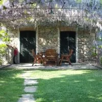 Il Glicine, hotel en Zimone