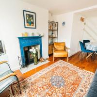Charming & Stylish 2-Bed House - 20 min Walk to Centre