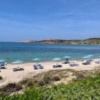 L'Oleandro 1412 house in Sardinia with Mediterranean Views, hotel u gradu Izola Rosa