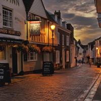 The Sun Inn, hotel in Faversham