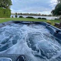 Edgewater Paradise HotTub Private Dock & Game Room, hotell sihtkohas Moses Lake lennujaama Grant County rahvusvaheline lennujaam - MWH lähedal
