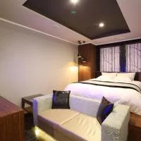 ホテルクリスタルゲート木更津, hotelli kohteessa Kisarazu
