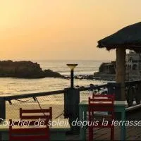 B&B Pieds dans l'eau, hótel í Poponguine