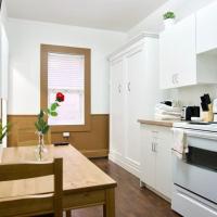 Amazing DT Apartment w Parking Location Coffee