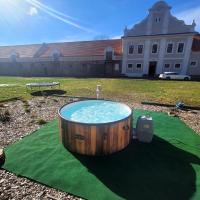 Chateau Moravany - apartmány, teepee a wellness