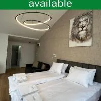 Triangle Rooms, hotel Raškában