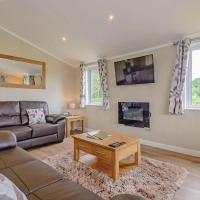 Woodhall Country Park Lodges